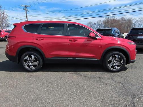 2022 Hyundai SANTA FE SE