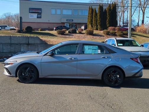 Metal 2026 Hyundai ELANTRA SEL SPORT PREMIUM