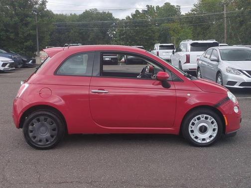 Rosso 2015 FIAT 500 Pop