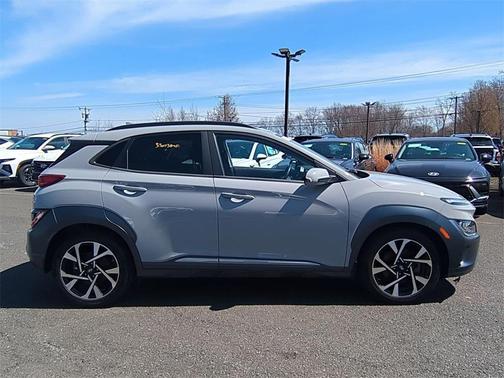 2022 Hyundai KONA Limited