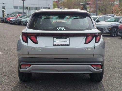 Shimmering Silver 2026 Hyundai TUCSON Hybrid Blue SE