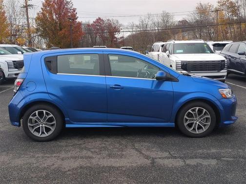2017 Chevrolet Sonic LT