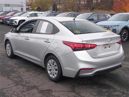 2019 Hyundai Accent SE