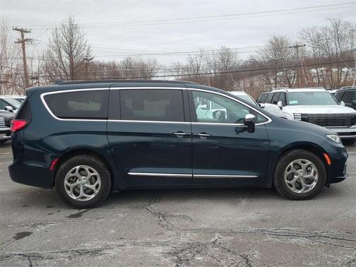 2022 Chrysler Pacifica Limited