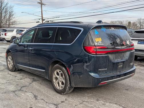 2022 Chrysler Pacifica Limited