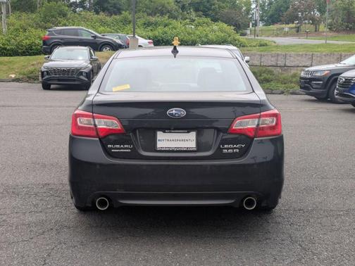 Crystal Black Silica 2017 Subaru Legacy 3.6R Limited