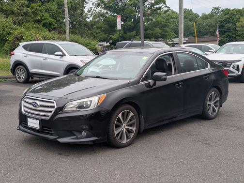 Crystal Black Silica 2017 Subaru Legacy 3.6R Limited