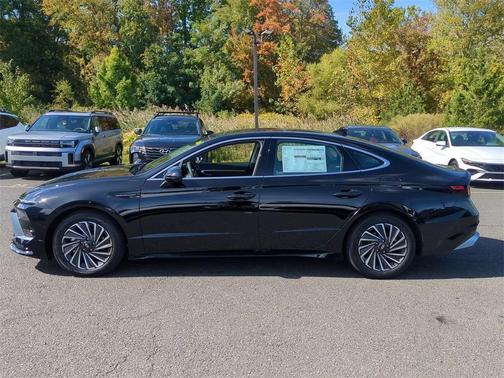2025 Hyundai SONATA Hybrid Limited
