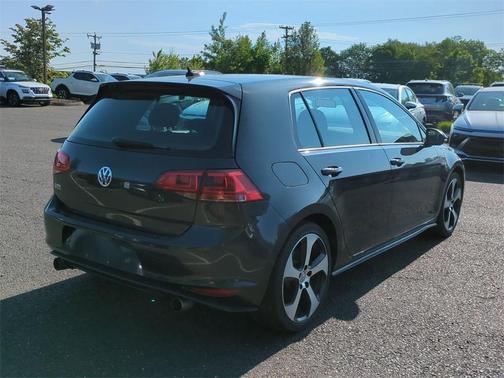 2017 Volkswagen Golf GTI S 4-Door