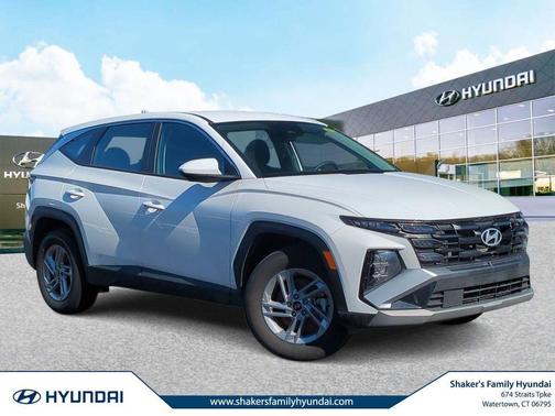2025 Hyundai TUCSON SE