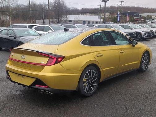 Glowing Yellow 2020 Hyundai SONATA SEL Plus