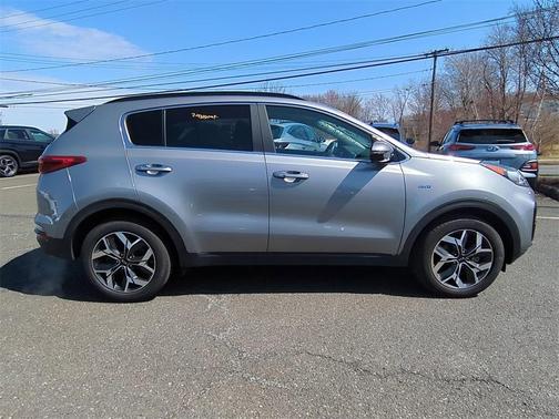 2022 Kia Sportage EX