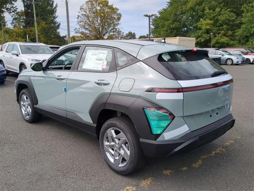 2026 Hyundai KONA SE