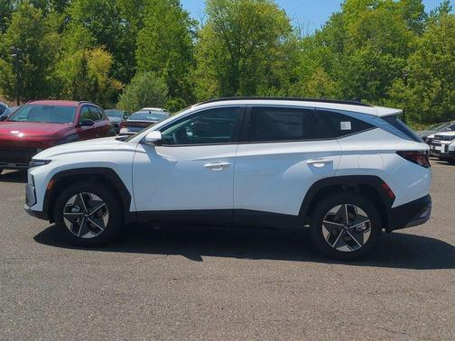 White Pearl 2026 Hyundai TUCSON SEL