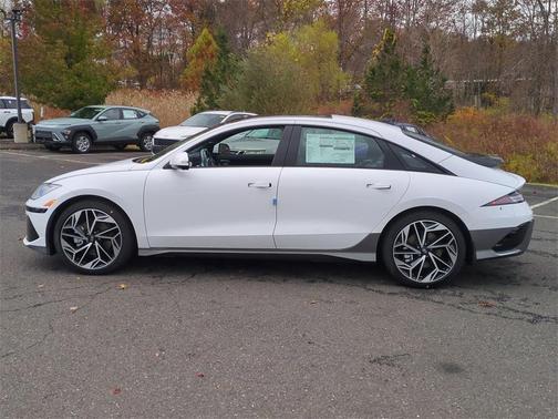 2025 Hyundai IONIQ 6 Limited