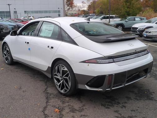 2025 Hyundai IONIQ 6 Limited