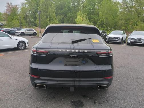 2021 Porsche Cayenne Base