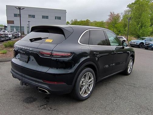 2021 Porsche Cayenne Base