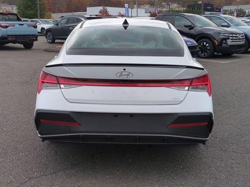 2026 Hyundai ELANTRA HEV SEL Sport