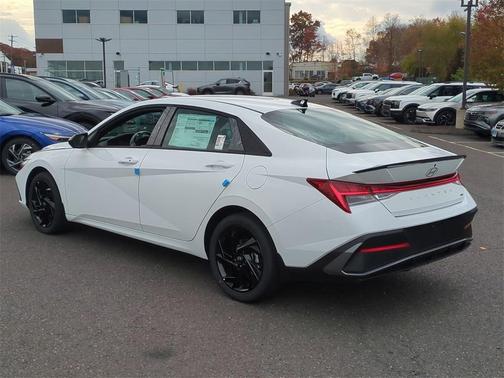 2026 Hyundai ELANTRA HEV SEL Sport