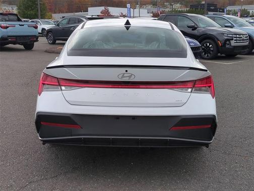 2026 Hyundai ELANTRA HEV SEL Sport