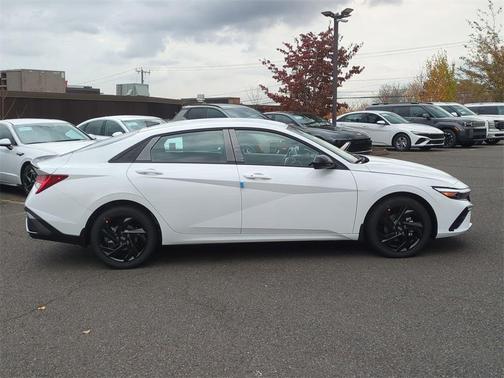 2026 Hyundai ELANTRA HEV SEL Sport