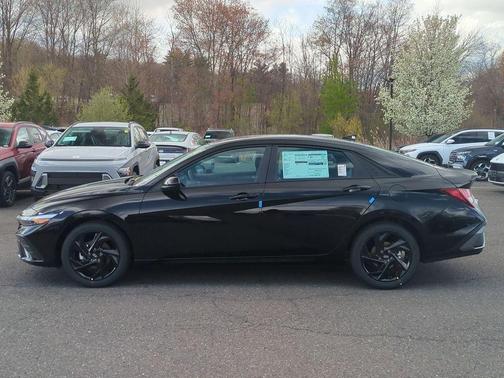 Black 2026 Hyundai ELANTRA SEL Sport