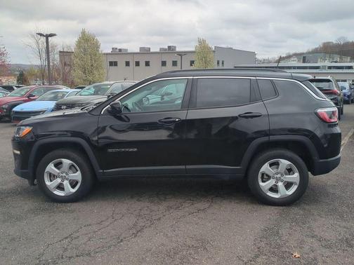 Diamond Black 2020 Jeep Compass Latitude