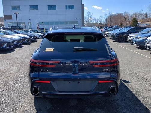 2024 Genesis GV70 2.5T