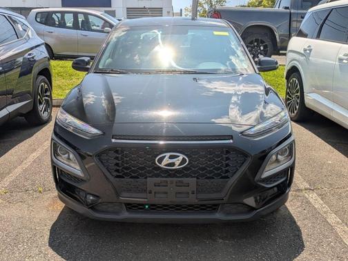 Ultra Black 2018 Hyundai KONA SE