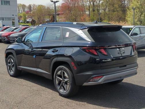 Deep Sea 2026 Hyundai TUCSON Hybrid SEL