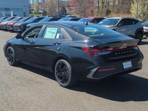 Black 2026 Hyundai ELANTRA SEL Sport