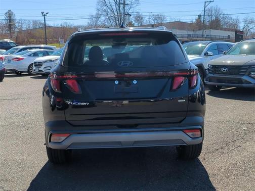 2025 Hyundai TUCSON SEL