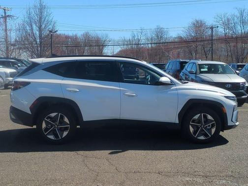 White Pearl 2025 Hyundai TUCSON SEL