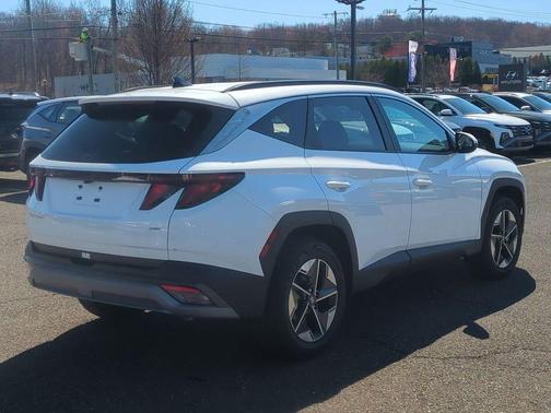 White Pearl 2025 Hyundai TUCSON SEL