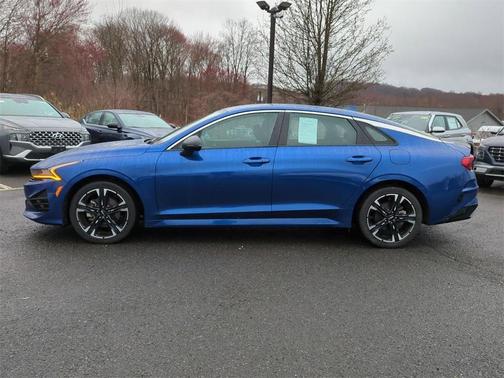 2022 Kia K5 GT-Line