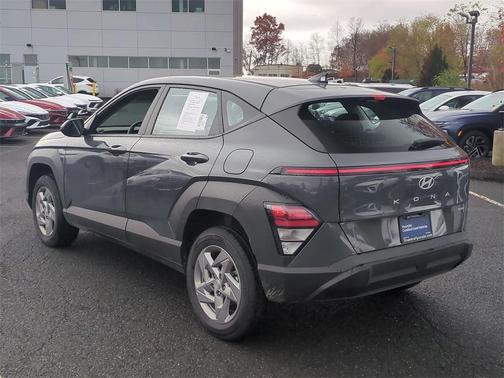 2025 Hyundai KONA SE