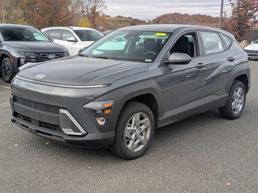 2025 Hyundai KONA SE