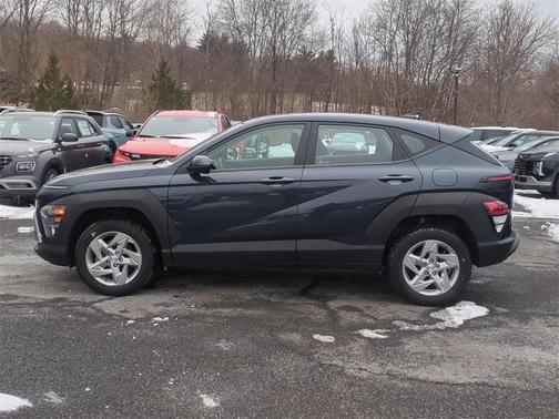 2024 Hyundai KONA SE