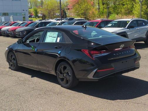 Black 2026 Hyundai ELANTRA SEL Sport