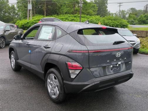 2025 Hyundai KONA SE