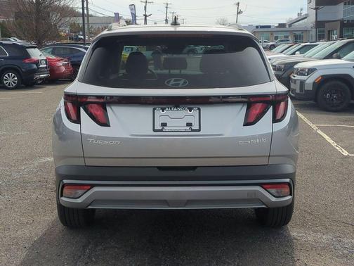 Shimmering Silver 2026 Hyundai TUCSON Hybrid SEL