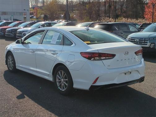2018 Hyundai SONATA SE