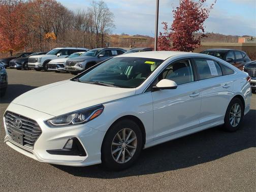 2018 Hyundai SONATA SE