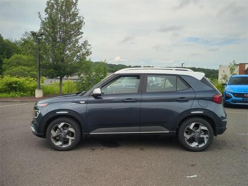 2022 Hyundai VENUE Limited