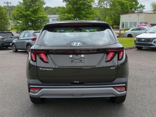 2025 Hyundai TUCSON SE
