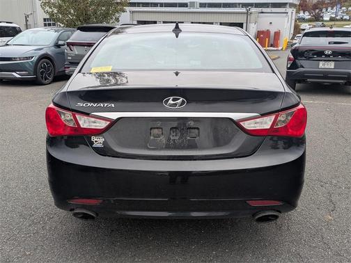 2011 Hyundai SONATA SE