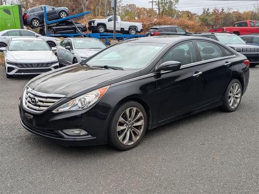 2011 Hyundai SONATA SE