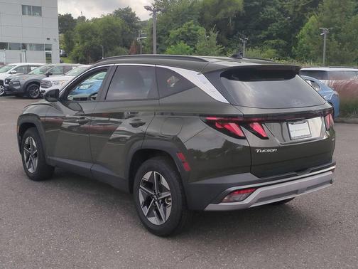 Green 2025 Hyundai TUCSON SEL