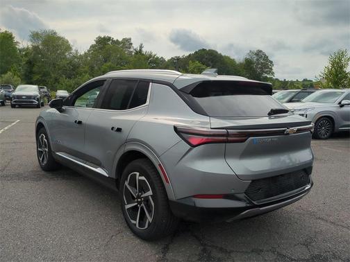 2025 Chevrolet Equinox EV LT